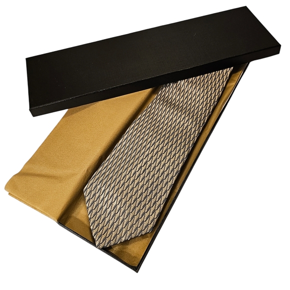 PERRY ELLIS TIE - Picture 10 of 10